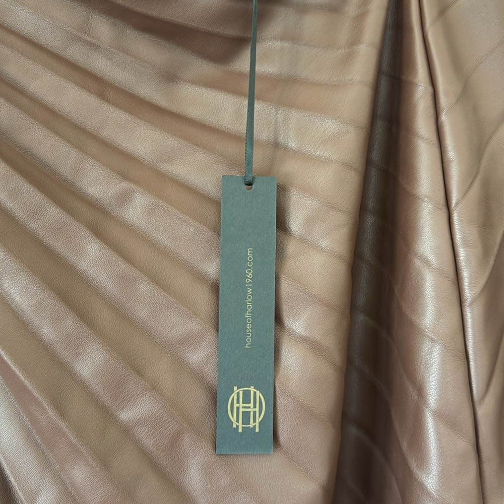 House of Harlow skirt - Picture 3 of 7